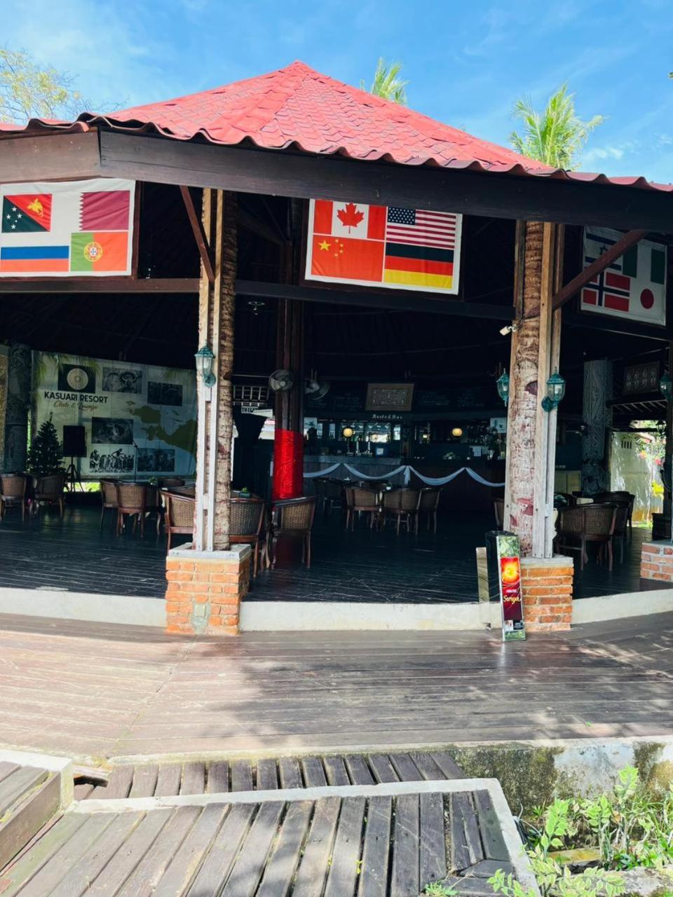 Kasuari Valley Beach Resort ソロン エクステリア 写真